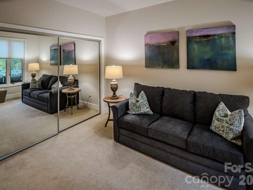 211 Grouse Moor Drive, Linville, NC 28646.  MLS# CAR4368907, YatesRealty ID 17198. 