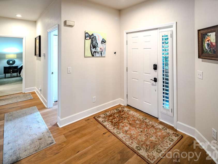 211 Grouse Moor Drive, Linville, NC 28646.  MLS# CAR4368907, YatesRealty ID 17198. 