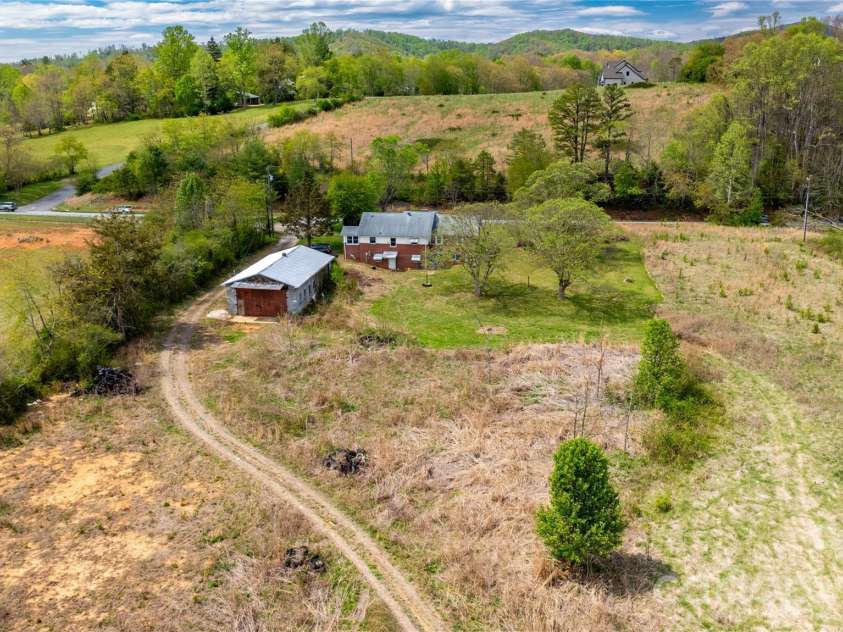 1720 Cane Creek Road, Fletcher, NC 28732.  MLS# CAR4366885, YatesRealty ID 17199. 