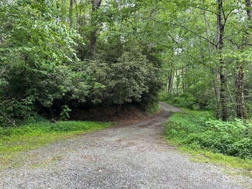 63 Apple Bee Road, Brevard, NC 28712.  MLS# CAR4271772, YatesRealty ID 172. 