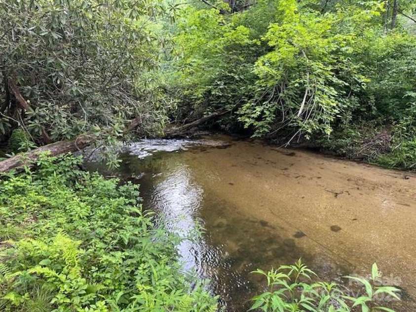 63 Apple Bee Road, Brevard, NC 28712.  MLS# CAR4271772, YatesRealty ID 172. 