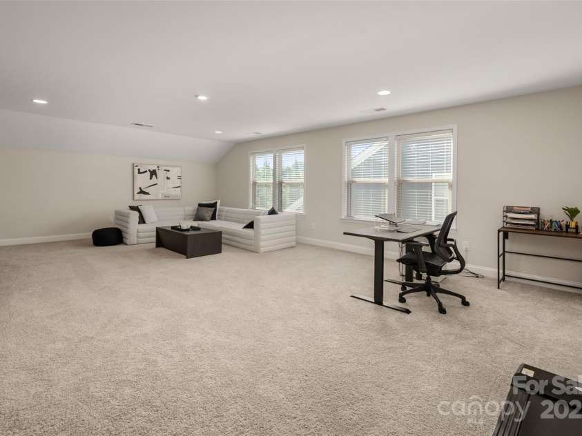 2218 Excalibur Drive, Indian Land, SC 29707.  MLS# CAR4316139, YatesRealty ID 1720. Huge Bonus room 