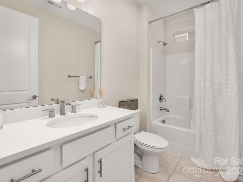 2218 Excalibur Drive, Indian Land, SC 29707.  MLS# CAR4316139, YatesRealty ID 1720. Second full bathroom 