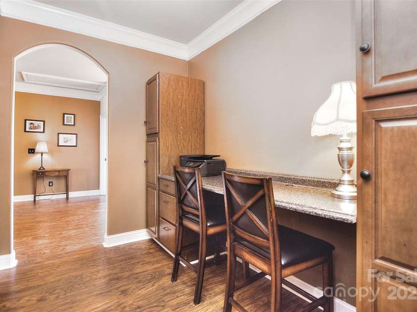 5600 Ballenger Court, Waxhaw, NC 28173.  MLS# CAR4216370, YatesRealty ID 1720. 2nd Floor Work Nook