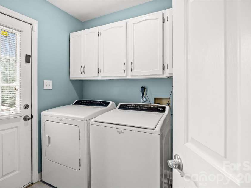 9619 Radner Lane, Charlotte, NC 28277.  MLS# CAR4344112, YatesRealty ID 1720. 