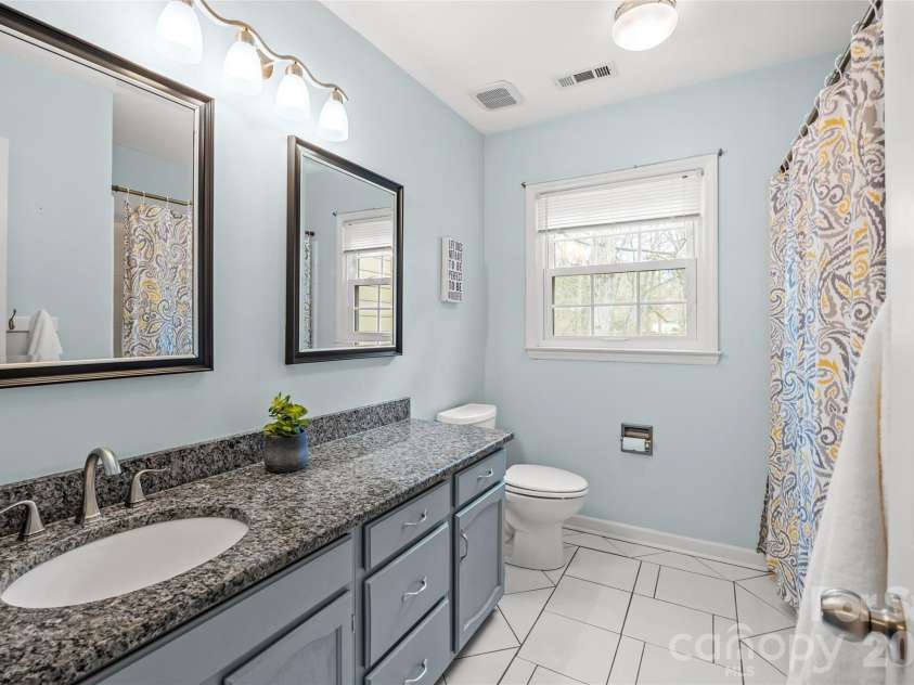 9619 Radner Lane, Charlotte, NC 28277.  MLS# CAR4344112, YatesRealty ID 1720. 