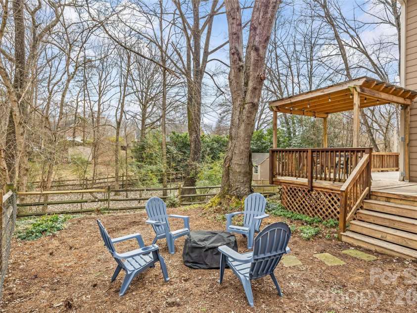 9619 Radner Lane, Charlotte, NC 28277.  MLS# CAR4344112, YatesRealty ID 1720. 