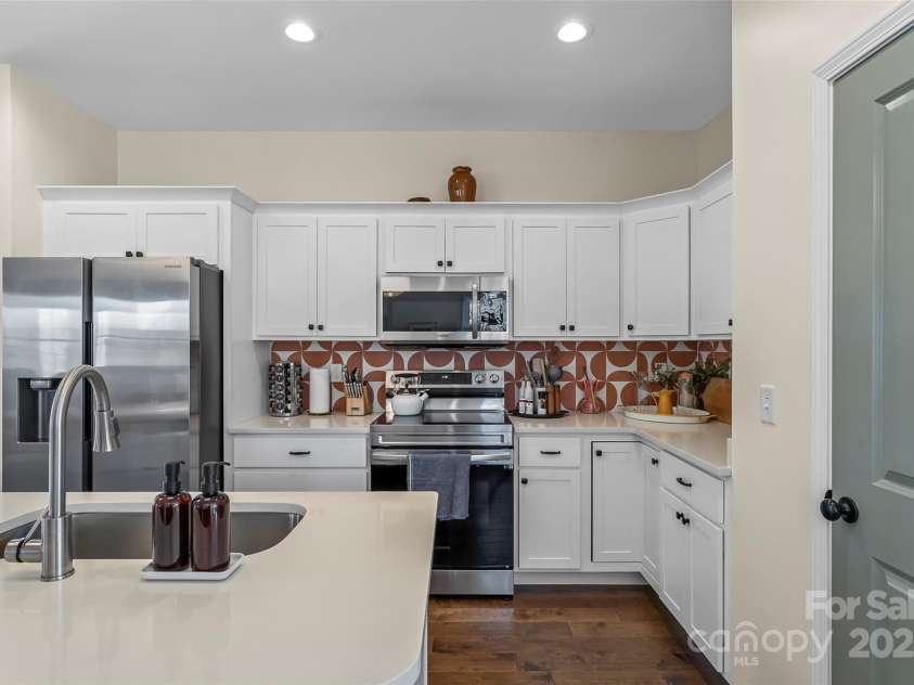 54 Banks Town Road, Weaverville, NC 28787.  MLS# CAR4237068, YatesRealty ID 17202. 