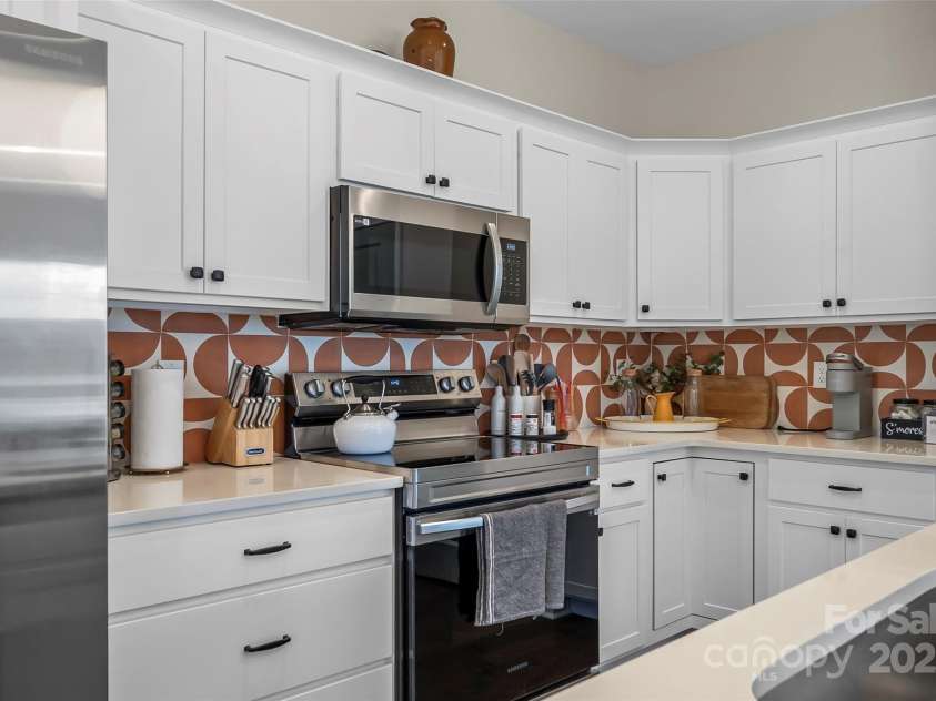54 Banks Town Road, Weaverville, NC 28787.  MLS# CAR4237068, YatesRealty ID 17202. 