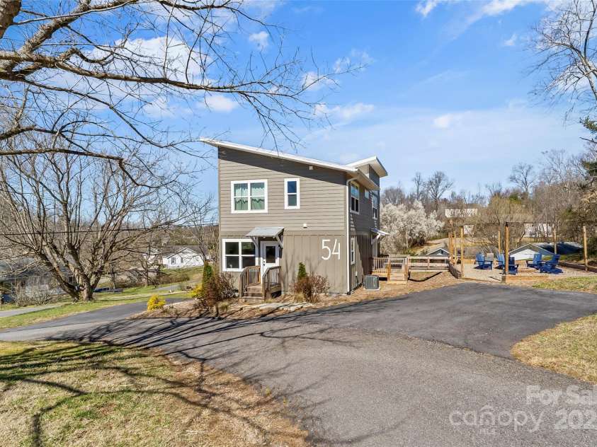 54 Banks Town Road, Weaverville, NC 28787.  MLS# CAR4237068, YatesRealty ID 17202. 