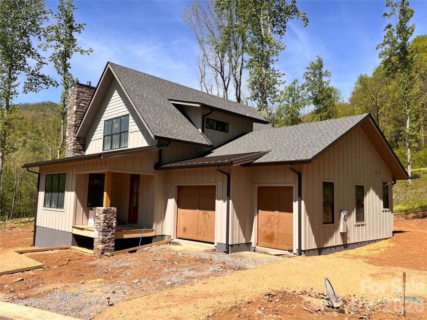 100 Bear Tree Cove, Canton, NC 28716.  MLS# CAR4358162, YatesRealty ID 17204. 4.27.26 Picture
