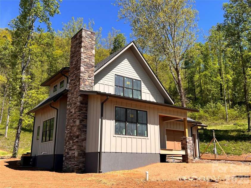100 Bear Tree Cove, Canton, NC 28716.  MLS# CAR4358162, YatesRealty ID 17204. Front 4.27.26