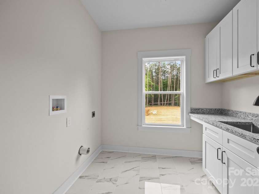 315 Bonaventure Drive, Salisbury, NC 28147.  MLS# CAR4197044, YatesRealty ID 17204. 