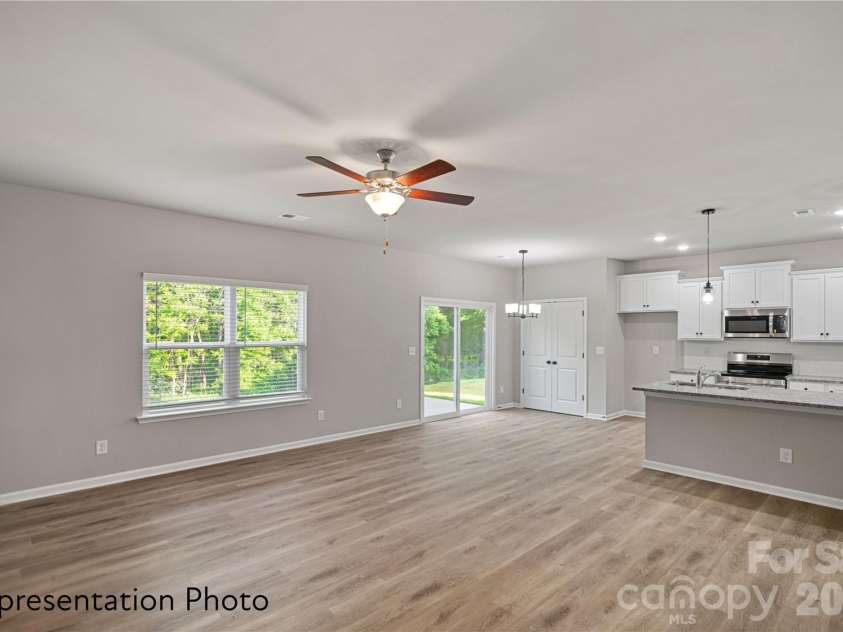 115 Pinnacle Crossing, Shelby, NC 28152.  MLS# CAR4362103, YatesRealty ID 17209. 