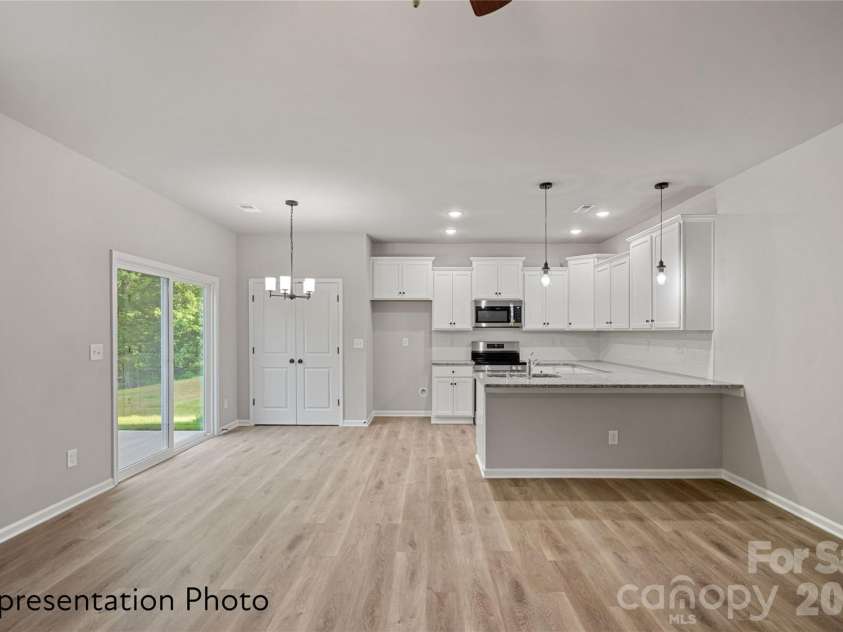 115 Pinnacle Crossing, Shelby, NC 28152.  MLS# CAR4362103, YatesRealty ID 17209. 