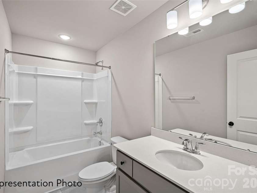 115 Pinnacle Crossing, Shelby, NC 28152.  MLS# CAR4362103, YatesRealty ID 17209. 