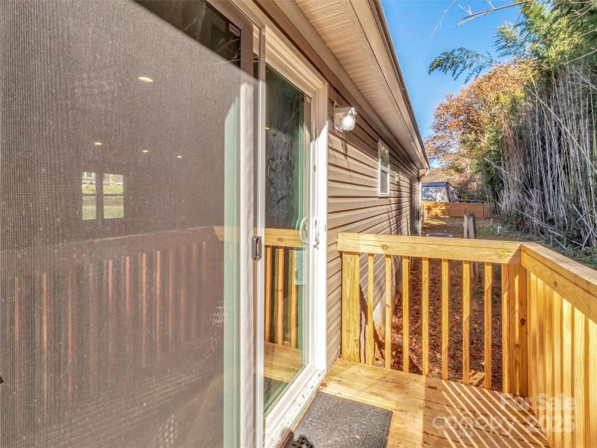 28 Addie Lane, Waynesville, NC 28786.  MLS# CAR4319436, YatesRealty ID 1721. 