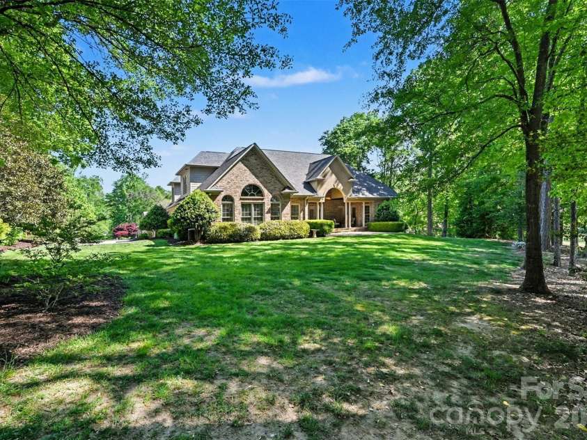 7806 Turnberry Lane, Stanley, NC 28164.  MLS# CAR4363811, YatesRealty ID 17212. 