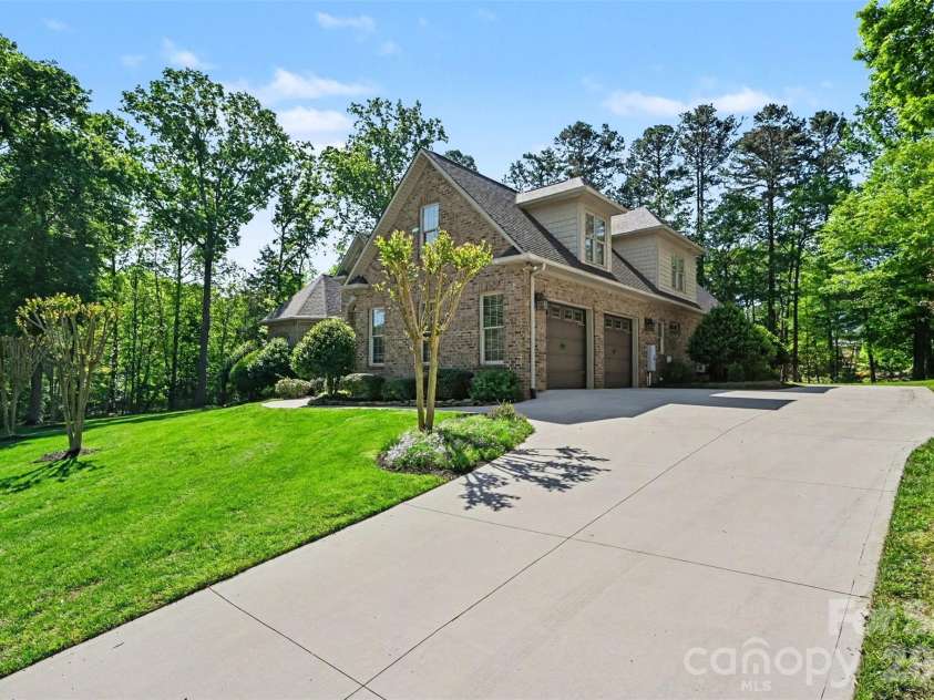 7806 Turnberry Lane, Stanley, NC 28164.  MLS# CAR4363811, YatesRealty ID 17212. 