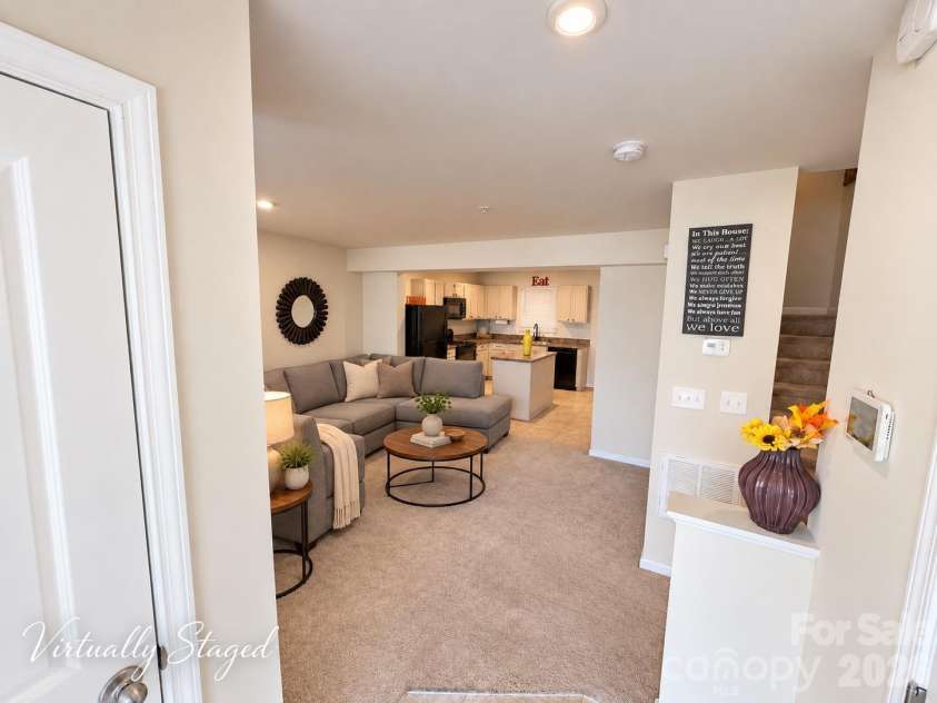 5356 Austin Knoll Court, Charlotte, NC 28269.  MLS# CAR4430727, YatesRealty ID 17213. Entry (virtually staged)