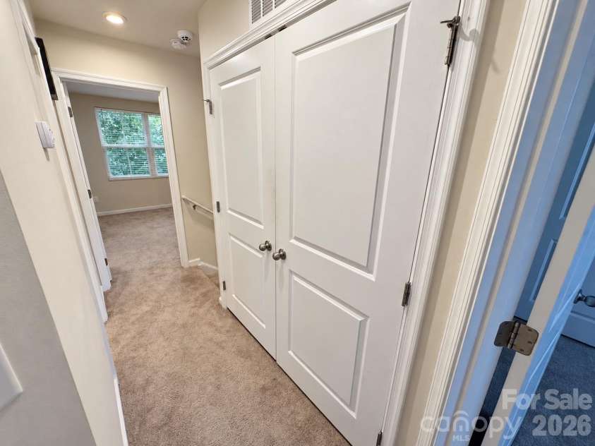 5356 Austin Knoll Court, Charlotte, NC 28269.  MLS# CAR4430727, YatesRealty ID 17213. Laundry