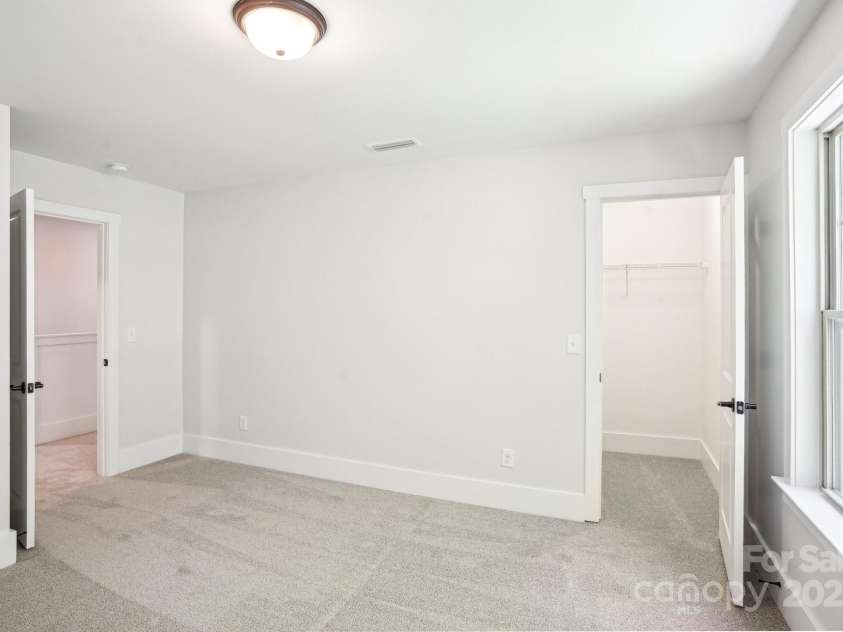8521 Aspen Court, Charlotte, NC 28227.  MLS# CAR4261042, YatesRealty ID 17213. 
