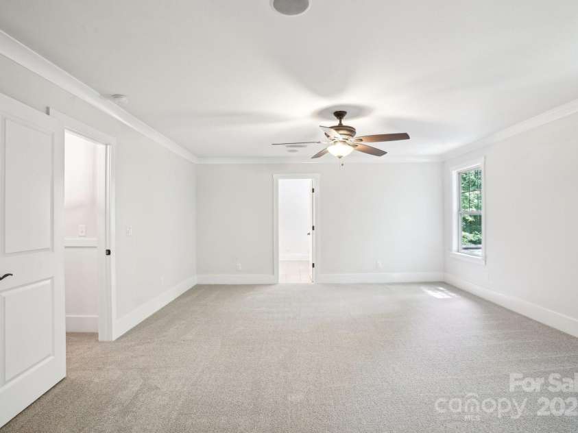 8521 Aspen Court, Charlotte, NC 28227.  MLS# CAR4261042, YatesRealty ID 17213. 