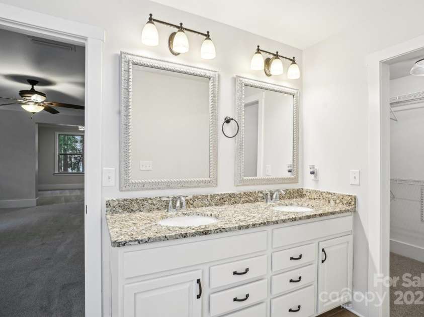 8521 Aspen Court, Charlotte, NC 28227.  MLS# CAR4261042, YatesRealty ID 17213. 