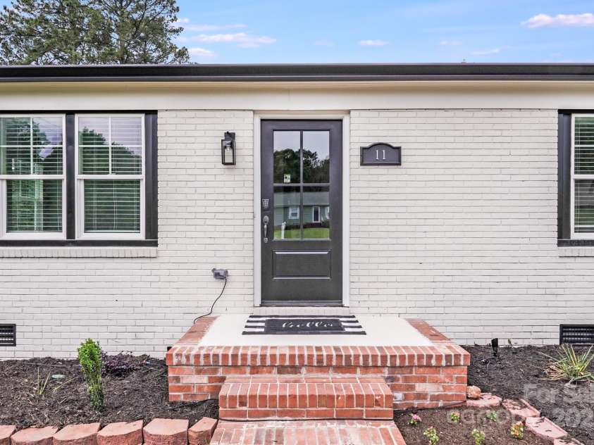 11 Cobblestone Lane, Concord, NC 28027.  MLS# CAR4249487, YatesRealty ID 17214. 
