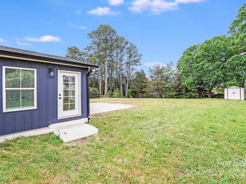 11 Cobblestone Lane, Concord, NC 28027.  MLS# CAR4249487, YatesRealty ID 17214. 