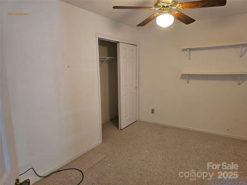 854 Southwest Drive, Davidson, NC 28036.  MLS# CAR4265992, YatesRealty ID 17215. 