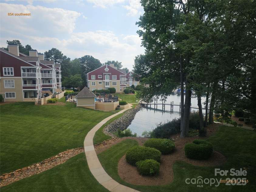 854 Southwest Drive, Davidson, NC 28036.  MLS# CAR4265992, YatesRealty ID 17215. 