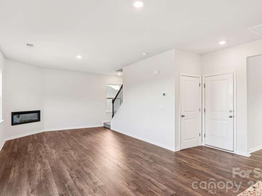 831 Adelston Lane, Asheville, NC 28804.  MLS# CAR4264547, YatesRealty ID 17216. 