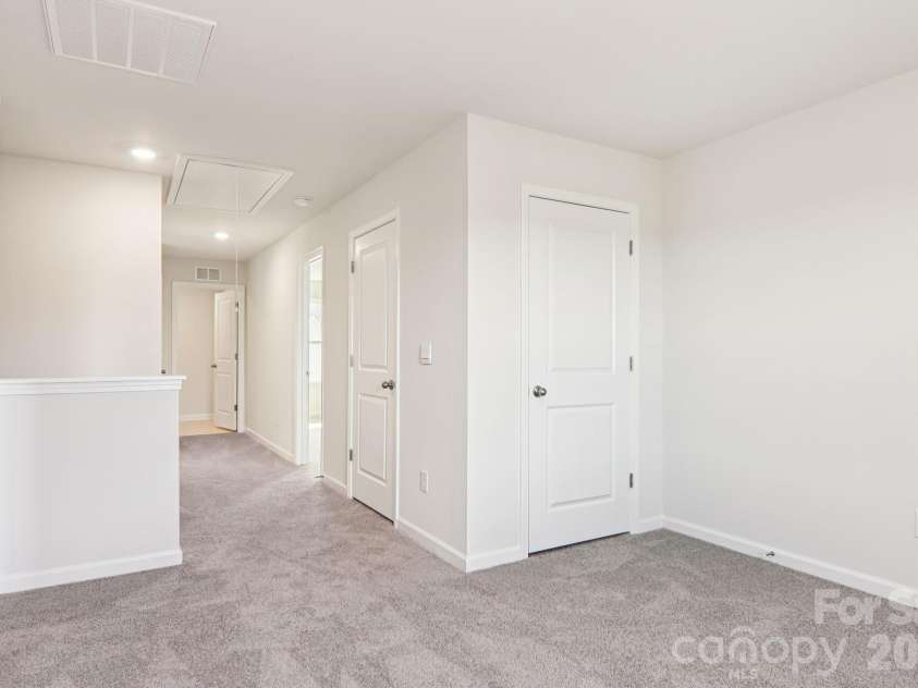 831 Adelston Lane, Asheville, NC 28804.  MLS# CAR4264547, YatesRealty ID 17216. 