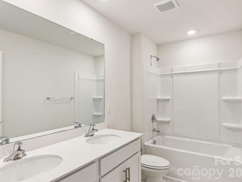 831 Adelston Lane, Asheville, NC 28804.  MLS# CAR4264547, YatesRealty ID 17216. 