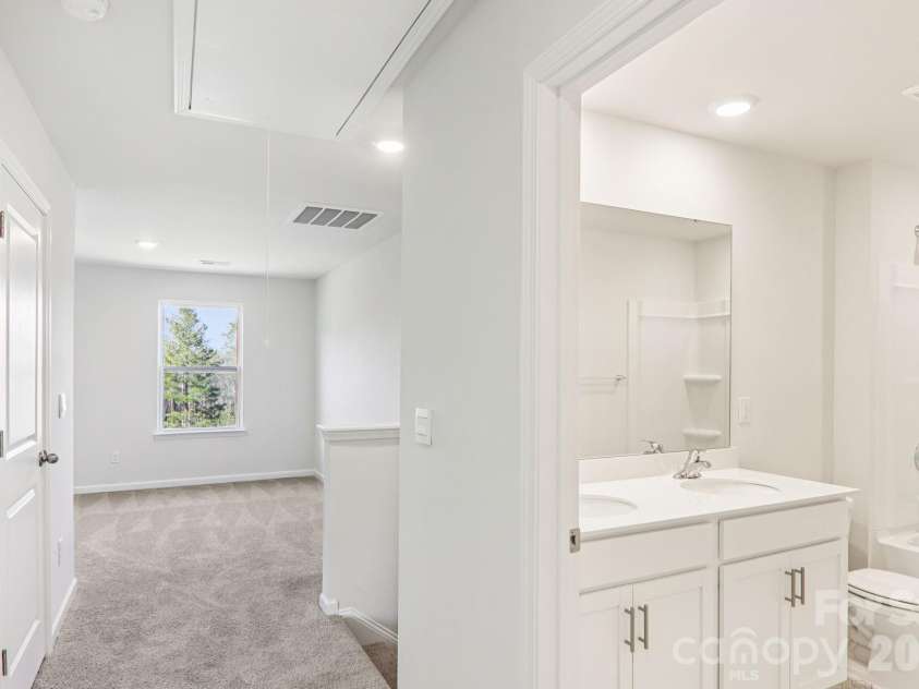 831 Adelston Lane, Asheville, NC 28804.  MLS# CAR4264547, YatesRealty ID 17216. 