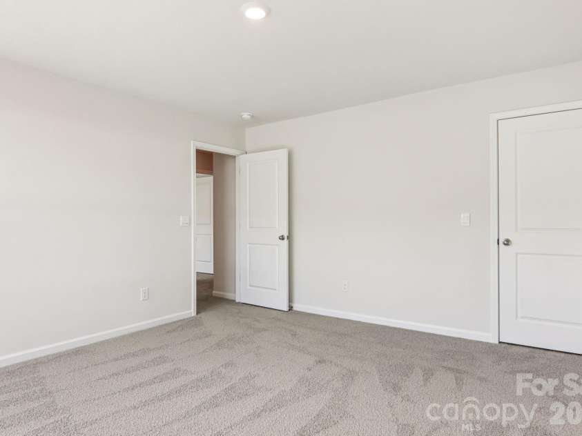 831 Adelston Lane, Asheville, NC 28804.  MLS# CAR4264547, YatesRealty ID 17216. 