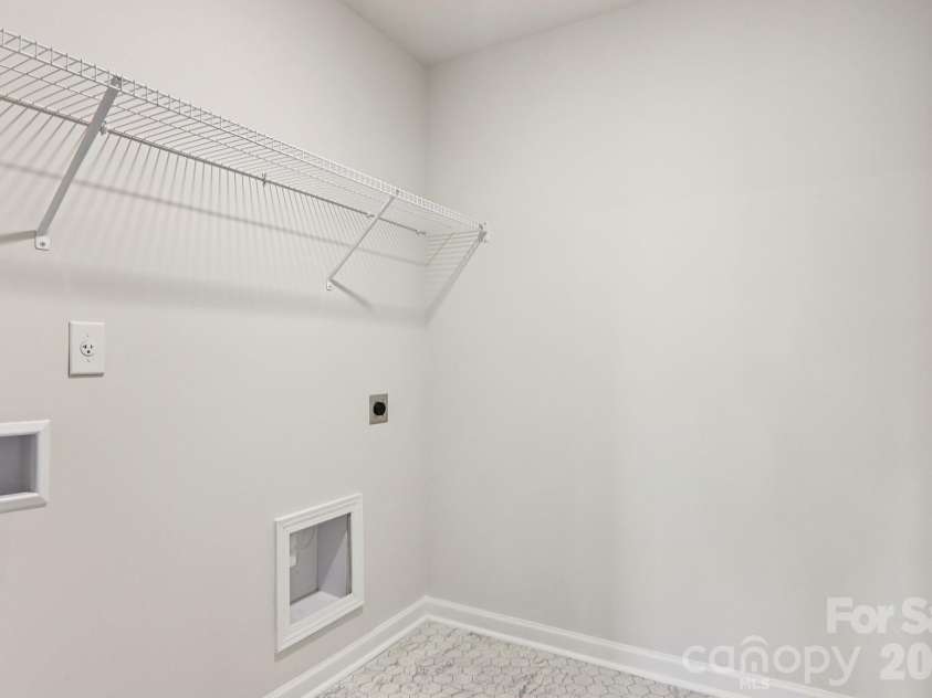 831 Adelston Lane, Asheville, NC 28804.  MLS# CAR4264547, YatesRealty ID 17216. 