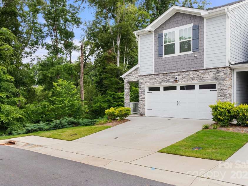 1028 Maltby Street, Charlotte, NC 28217.  MLS# CAR4261448, YatesRealty ID 17219. 