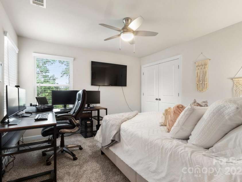 1028 Maltby Street, Charlotte, NC 28217.  MLS# CAR4261448, YatesRealty ID 17219. 