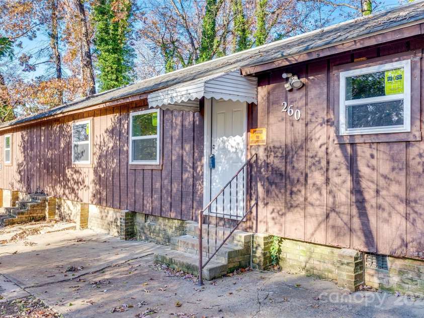 260 Amelia Drive, Fort Mill, SC 29715.  MLS# CAR4205106, YatesRealty ID 1722. 