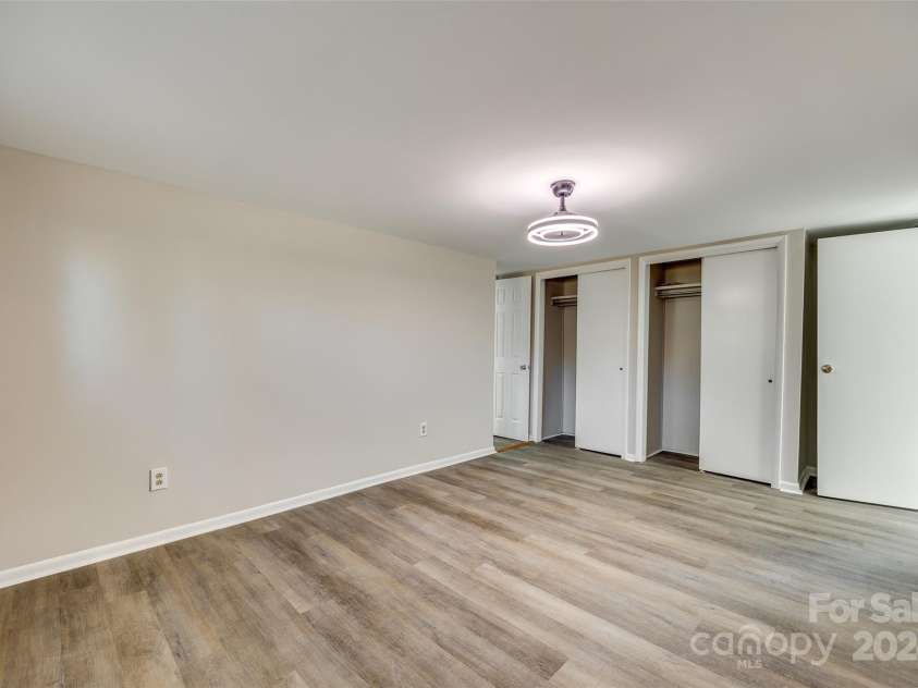 260 Amelia Drive, Fort Mill, SC 29715.  MLS# CAR4205106, YatesRealty ID 1722. Primary Bedroom - Different angle