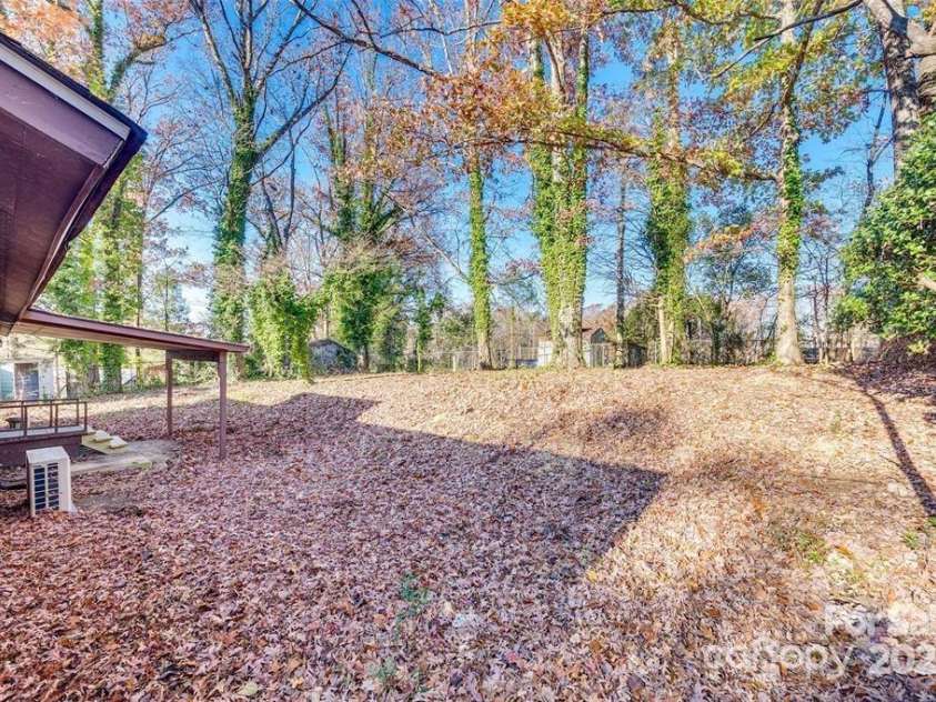 260 Amelia Drive, Fort Mill, SC 29715.  MLS# CAR4313275, YatesRealty ID 1722. 