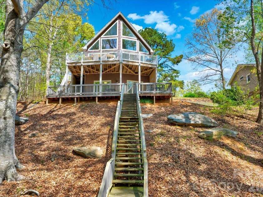 23243 Swift Island Road, Albemarle, NC 28001.  MLS# CAR4366361, YatesRealty ID 17220. 