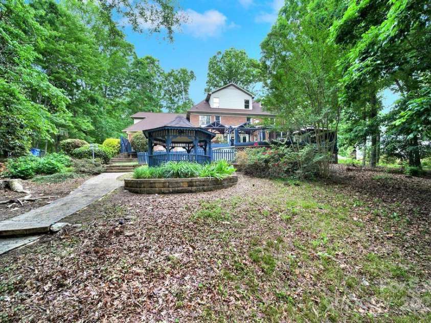 8524 Quarters Lane, Mint Hill, NC 28227.  MLS# CAR4254344, YatesRealty ID 17220. 