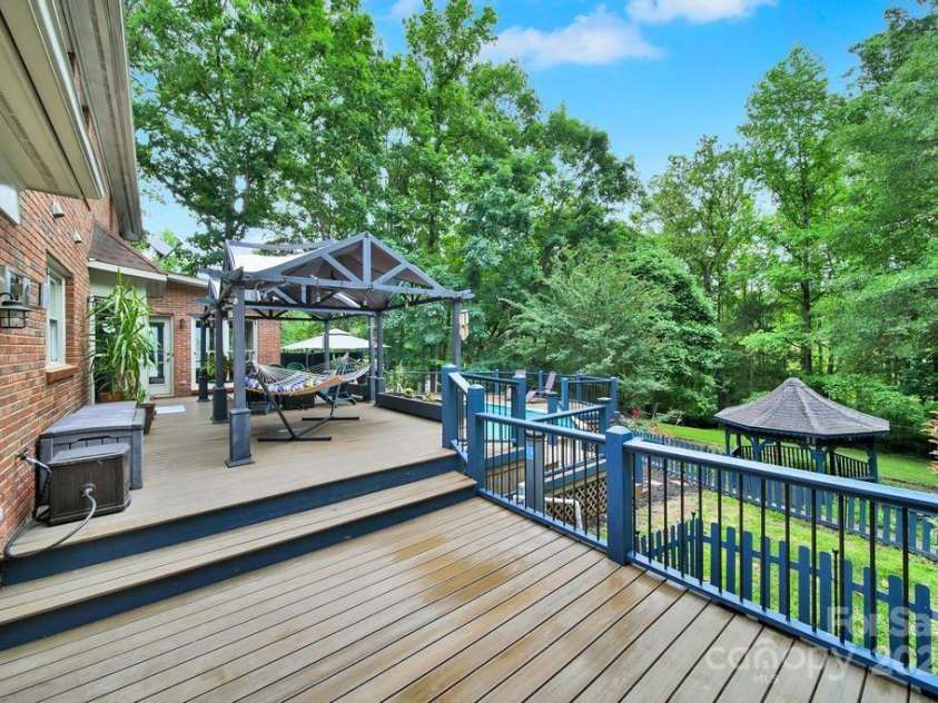 8524 Quarters Lane, Mint Hill, NC 28227.  MLS# CAR4254344, YatesRealty ID 17220. 