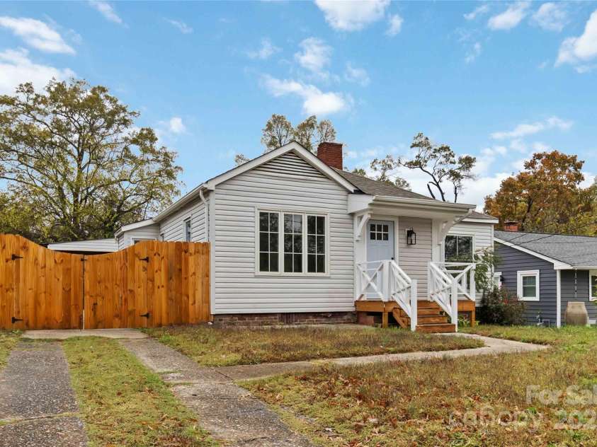 233 Jefferson Avenue, Concord, NC 28025.  MLS# CAR4316661, YatesRealty ID 17221. 