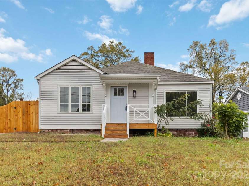 233 Jefferson Avenue, Concord, NC 28025.  MLS# CAR4316661, YatesRealty ID 17221. 
