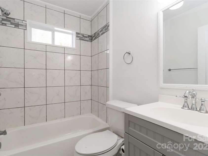 233 Jefferson Avenue, Concord, NC 28025.  MLS# CAR4316661, YatesRealty ID 17221. 