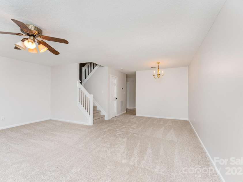 7504 Petrea Lane, Charlotte, NC 28227.  MLS# CAR4287631, YatesRealty ID 17221. 